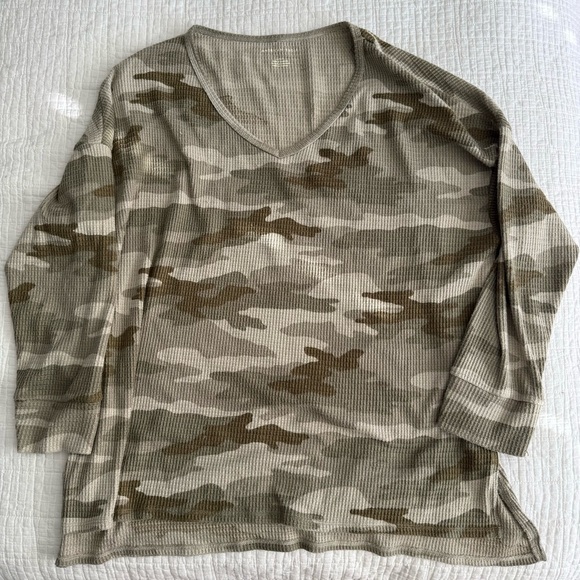American Eagle Camo Waffle Soft Sweater L - Picture 2 of 6